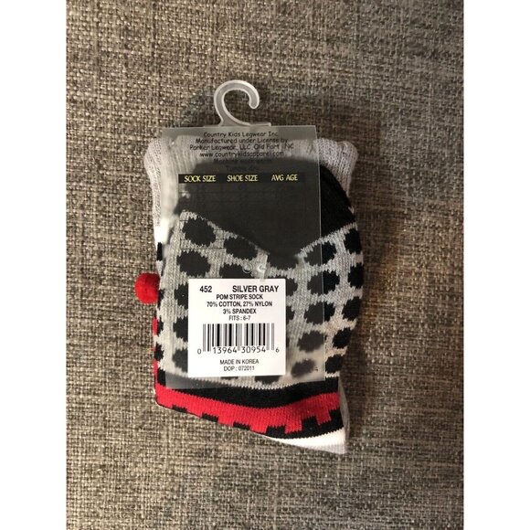 Kids Cat & Jack Gray Silver Happy New Year 2023 Shirt 5T and Socks - Picture 8 of 8